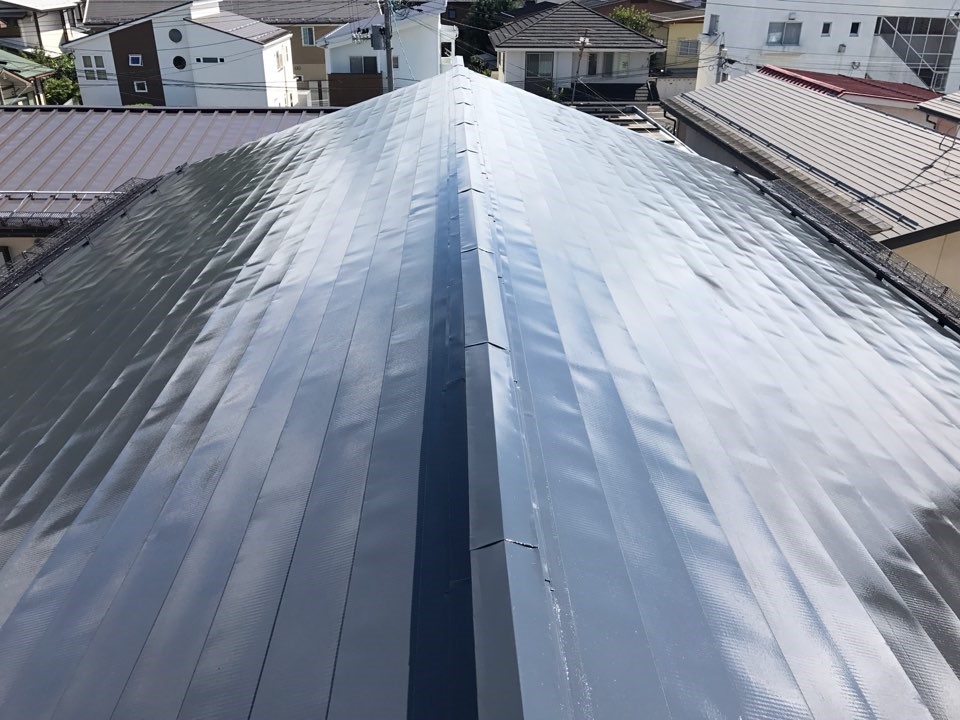 トタン屋根の塗装工程