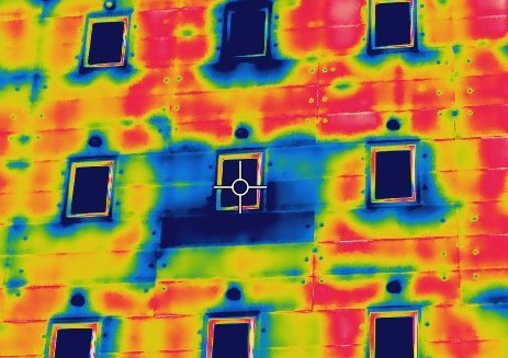 赤外線調査の様子